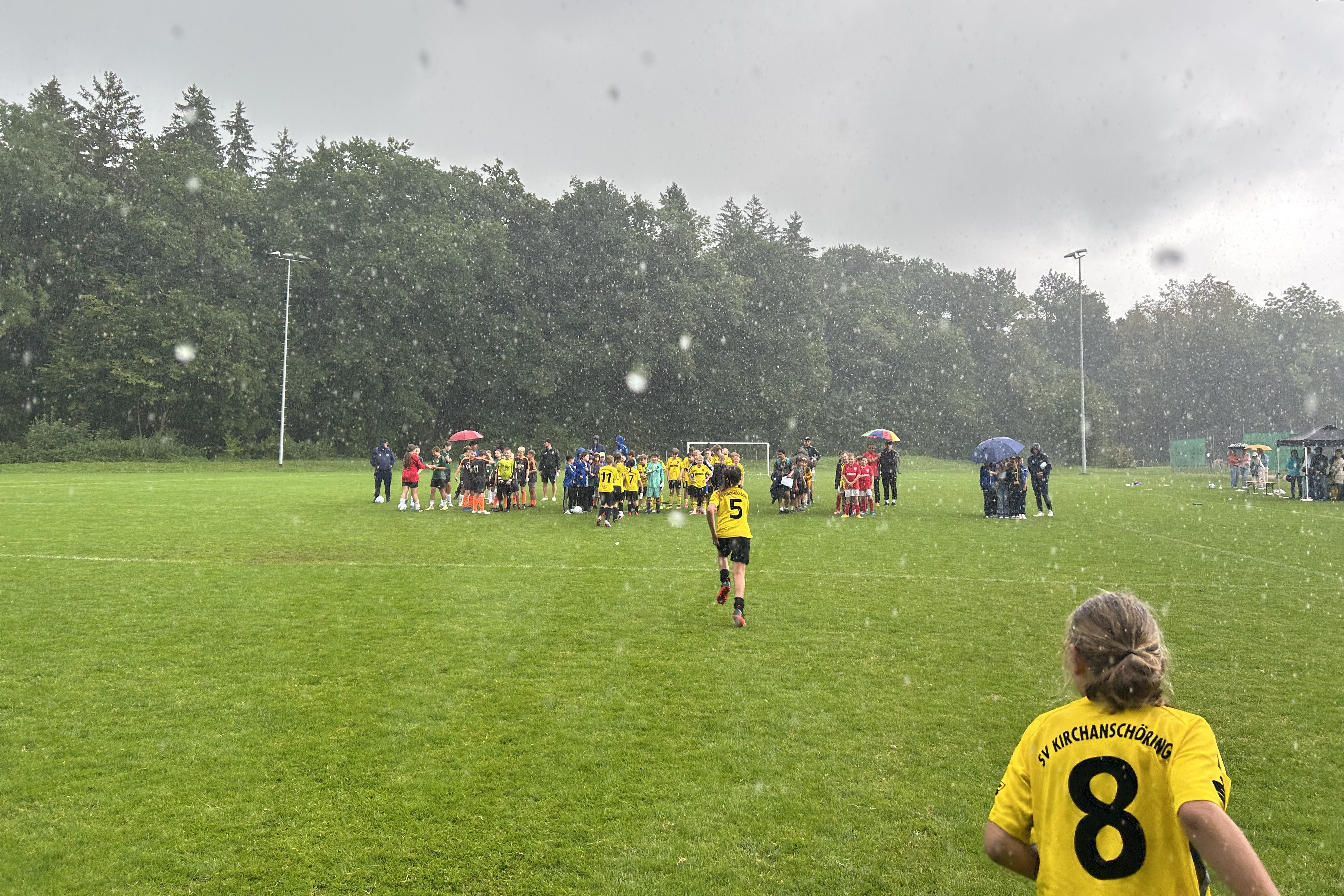 Trotz Regen ein starkes Zeichen für Fairness: Fairtrade Fußballturnier bringt Region zusammen